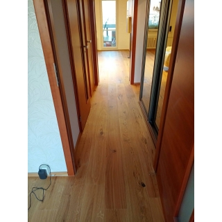 Třívrstvá dřevěná podlaha do bytu v panelovém domě 2 Floorcon